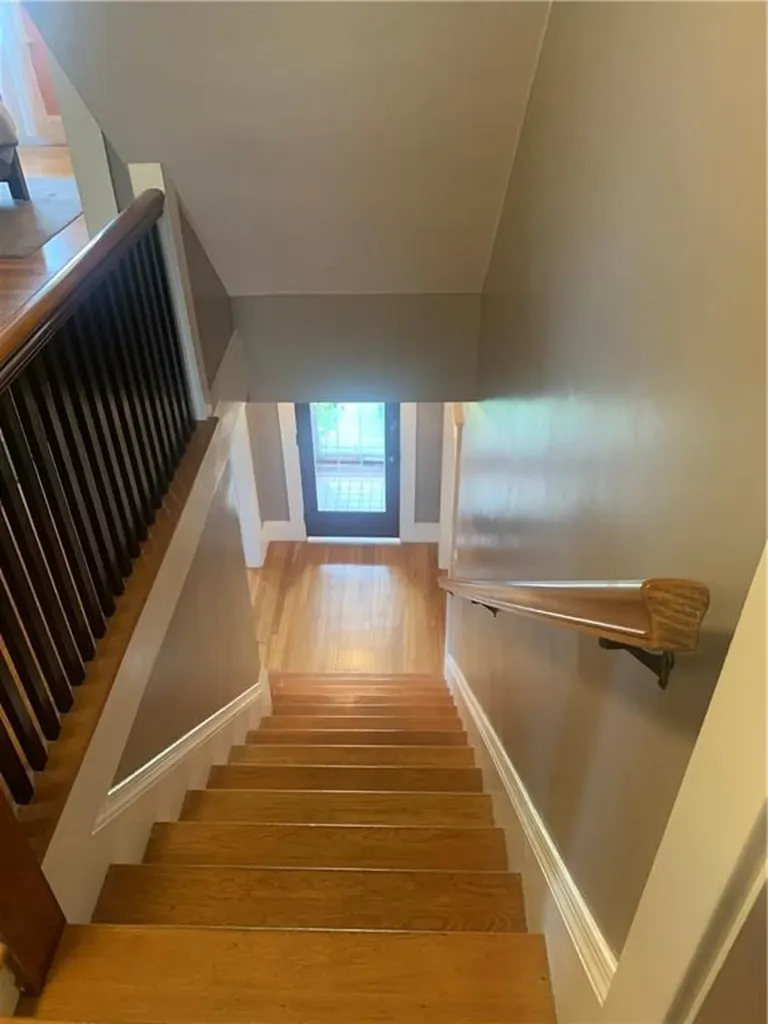 31 Elmcrest Avenue Providence RI 02908