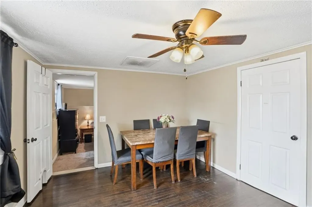 190 Pinnery Avenue Warwick RI 02886