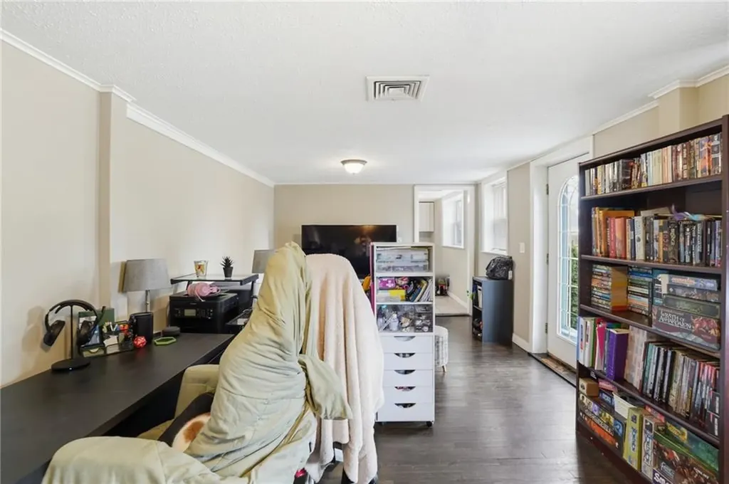 190 Pinnery Avenue Warwick RI 02886