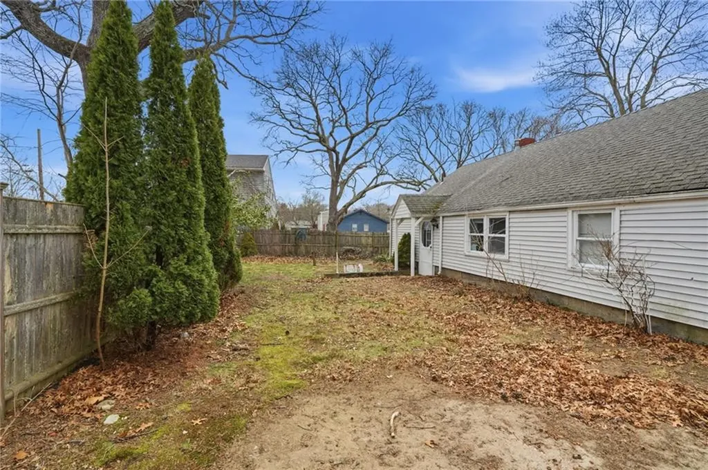 190 Pinnery Avenue Warwick RI 02886
