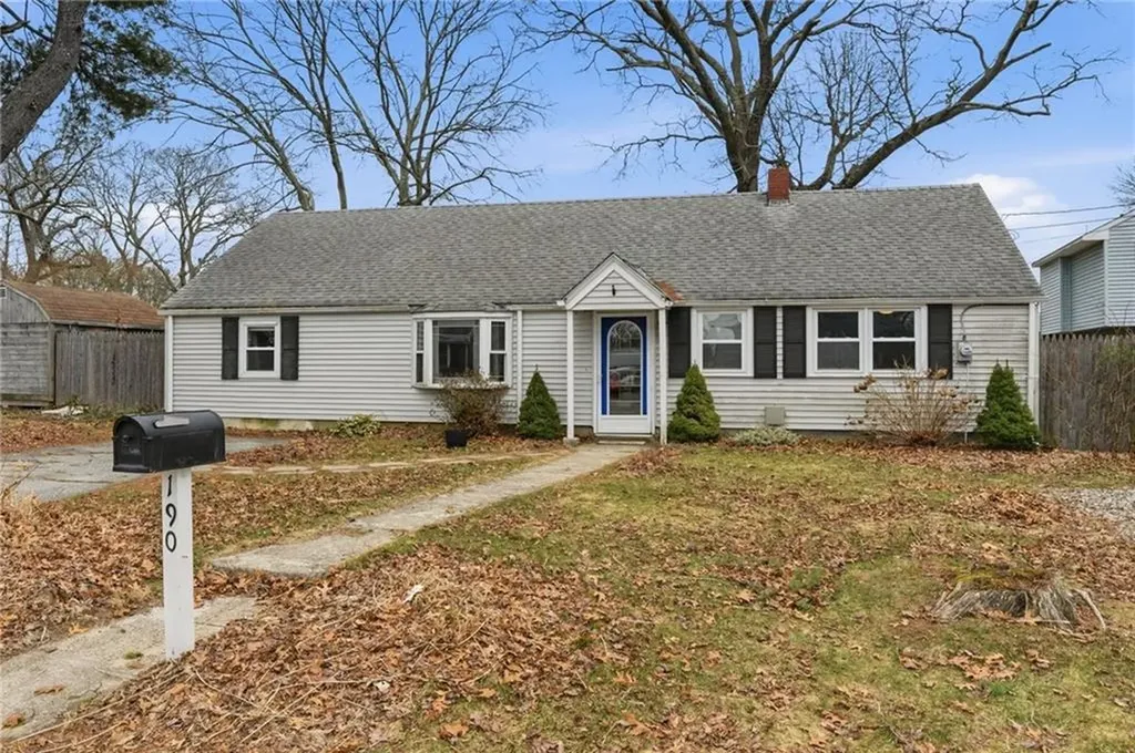 190 Pinnery Avenue Warwick RI 02886