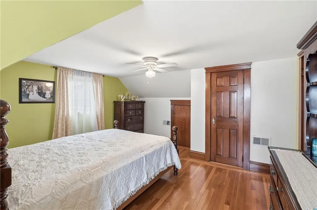 16 Althea Road Warwick RI 02889