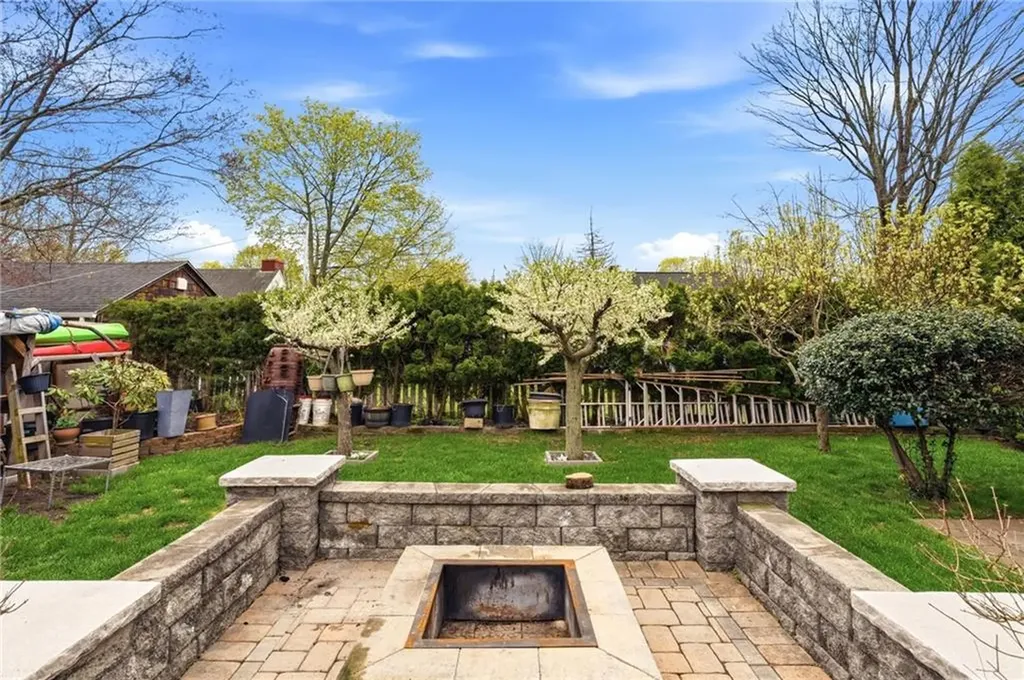 16 Althea Road Warwick RI 02889