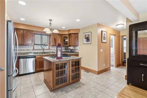 16 Althea Road Warwick RI 02889