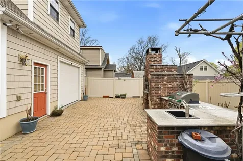 16 Althea Road Warwick RI 02889