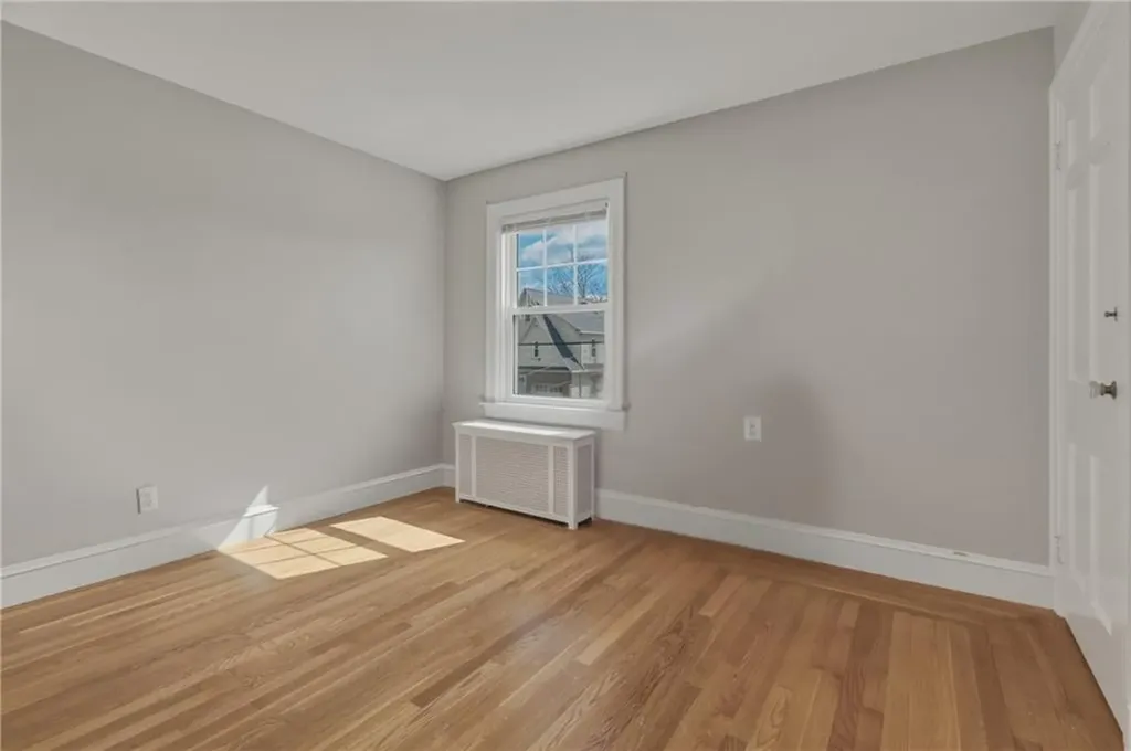47 Knollwood Avenue Cranston RI 02910