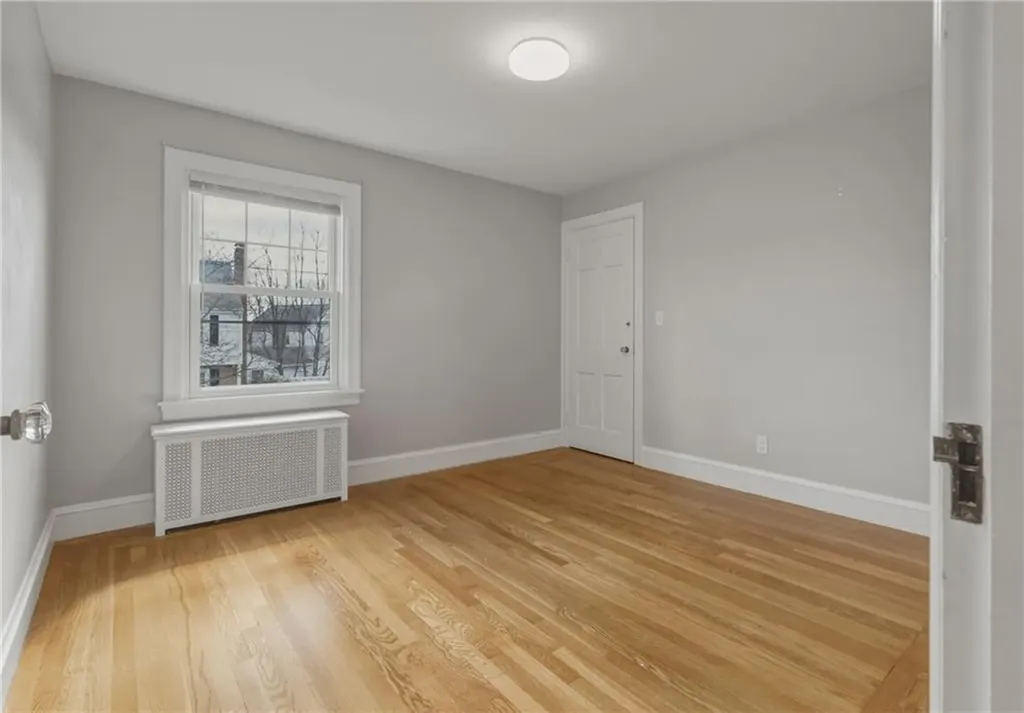 47 Knollwood Avenue Cranston RI 02910