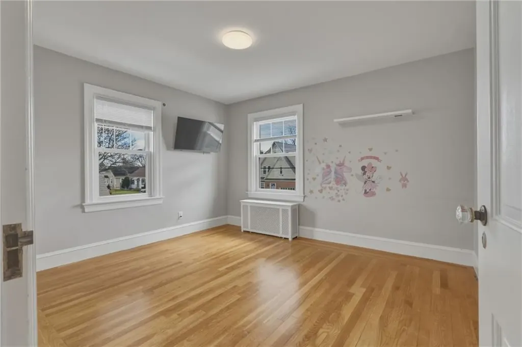 47 Knollwood Avenue Cranston RI 02910
