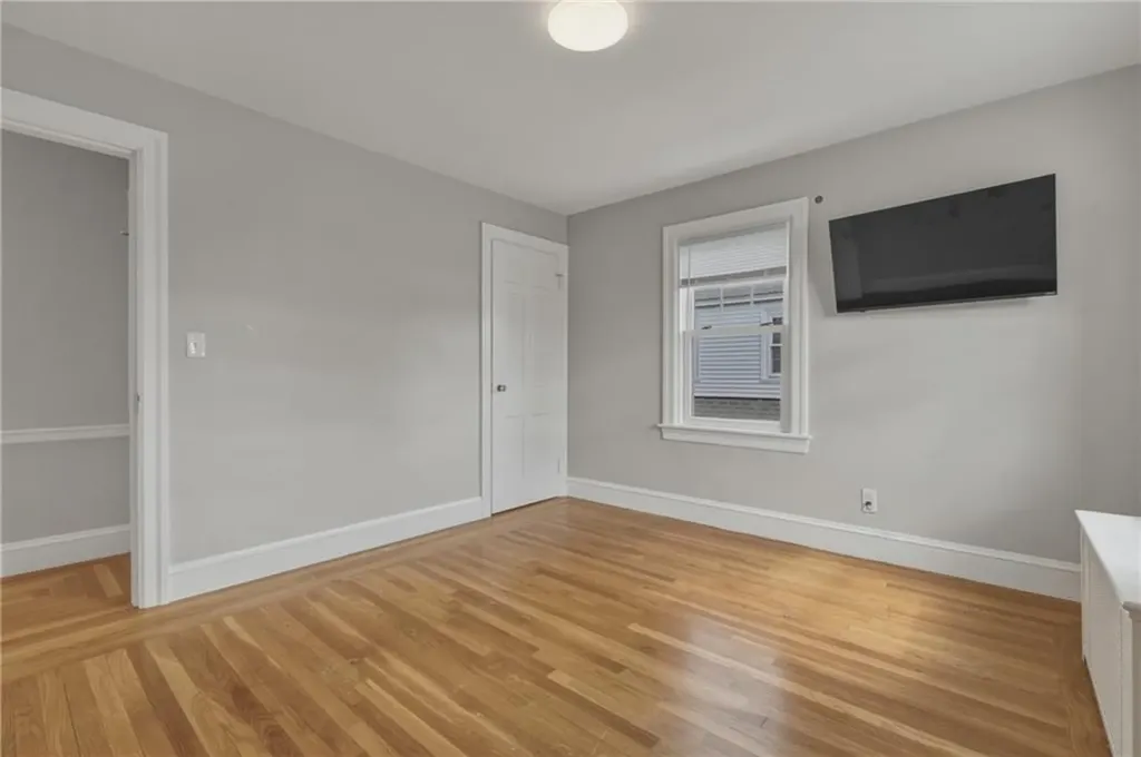 47 Knollwood Avenue Cranston RI 02910