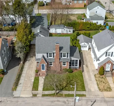47 Knollwood Avenue Cranston RI 02910