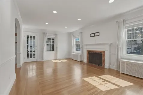 47 Knollwood Avenue Cranston RI 02910
