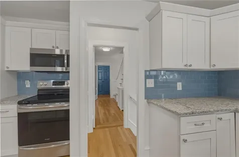 47 Knollwood Avenue Cranston RI 02910