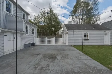 47 Knollwood Avenue Cranston RI 02910