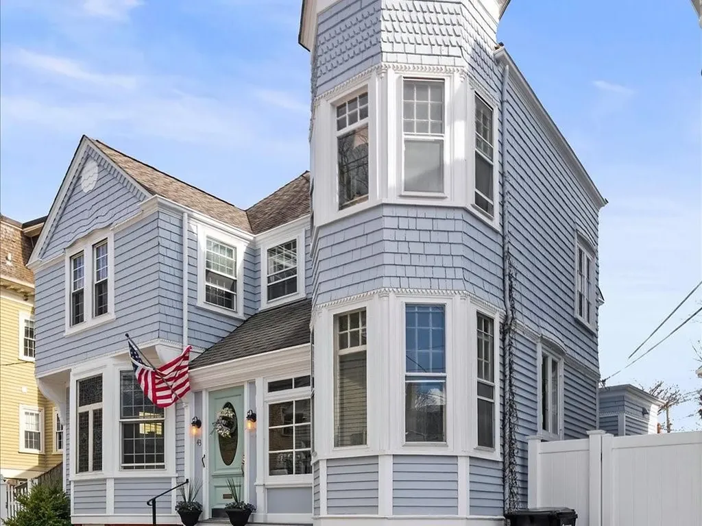 43 Howard Street Newport RI 02840