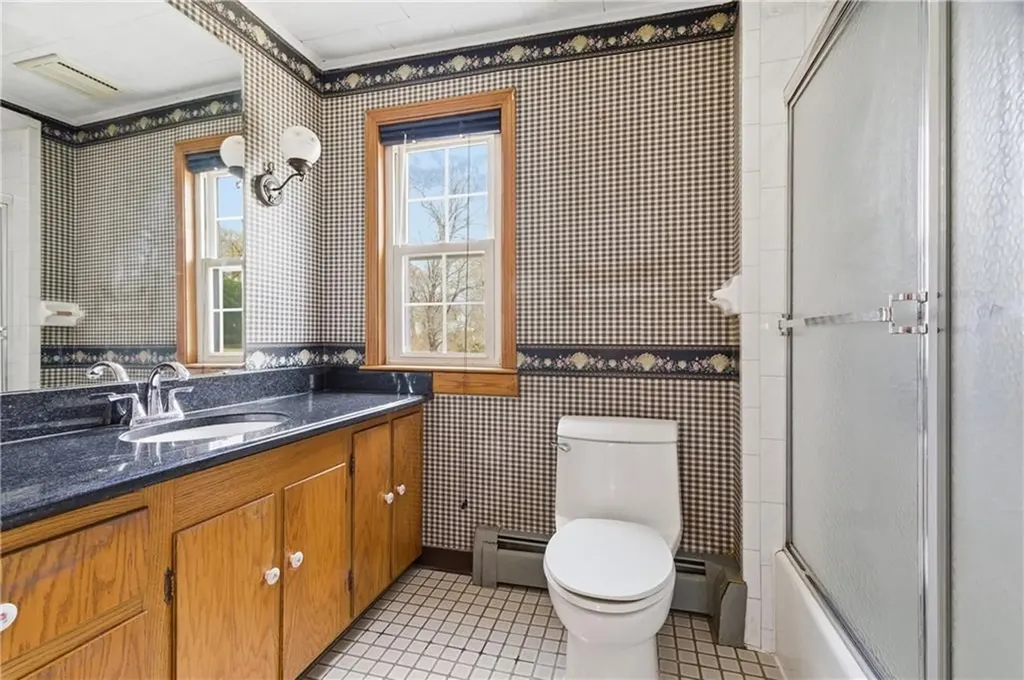 86 Mendon Road North Smithfield RI 02896