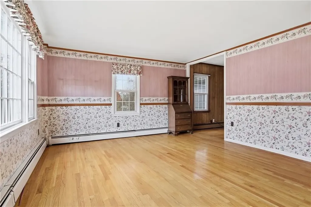 86 Mendon Road North Smithfield RI 02896
