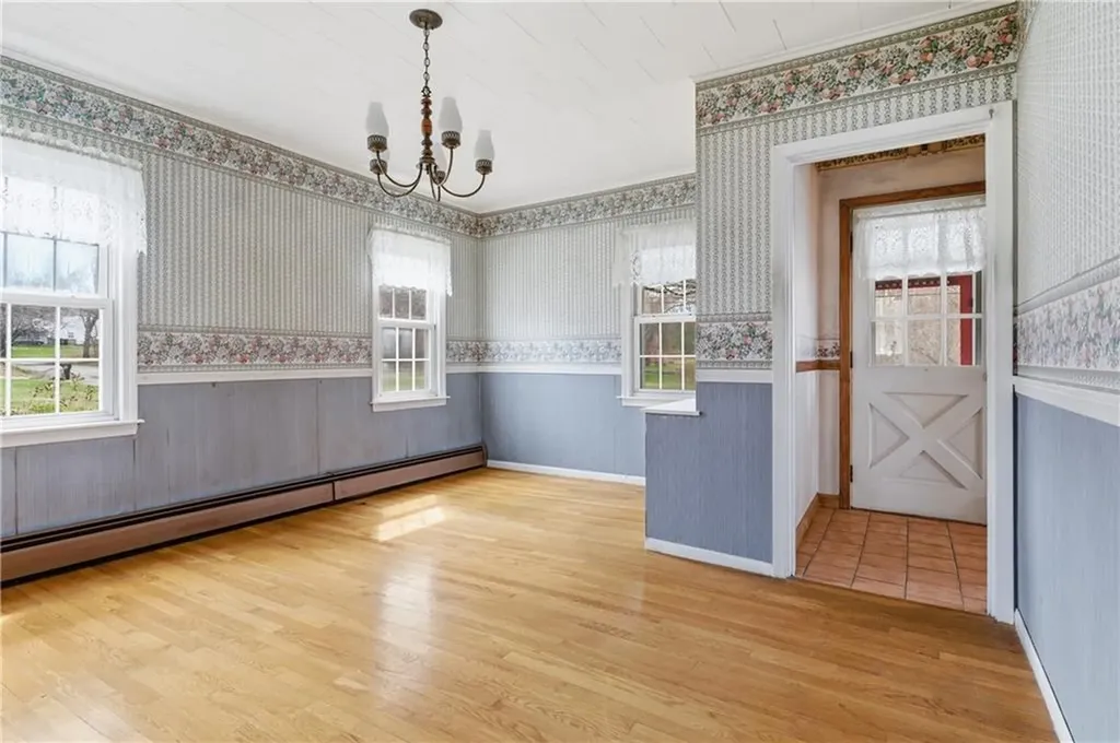 86 Mendon Road North Smithfield RI 02896