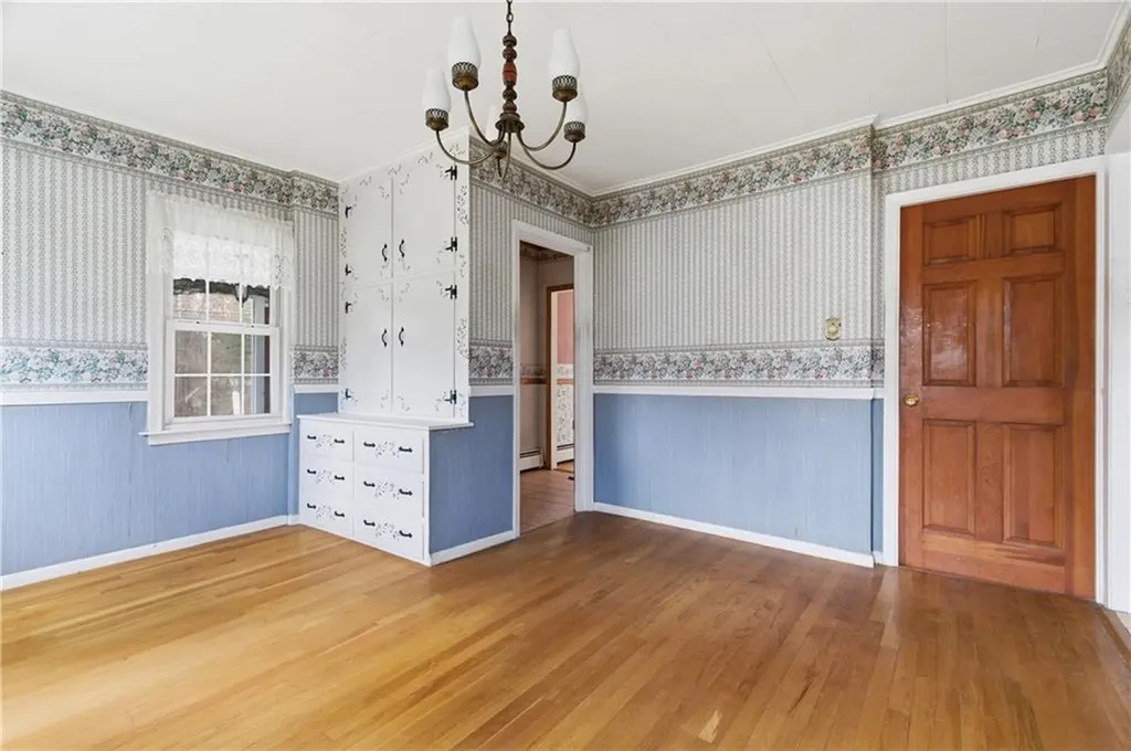 86 Mendon Road North Smithfield RI 02896
