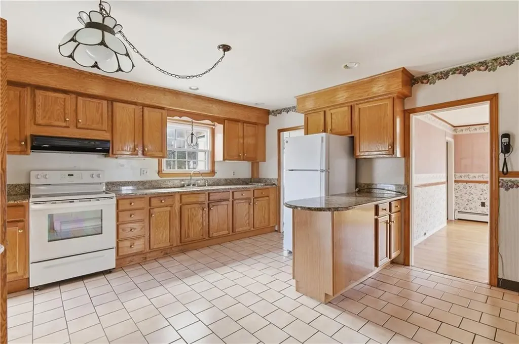 86 Mendon Road North Smithfield RI 02896