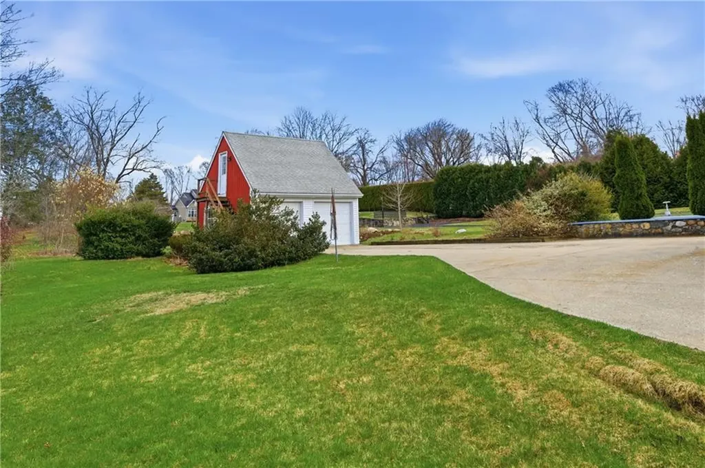 86 Mendon Road North Smithfield RI 02896