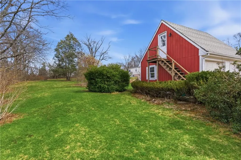 86 Mendon Road North Smithfield RI 02896