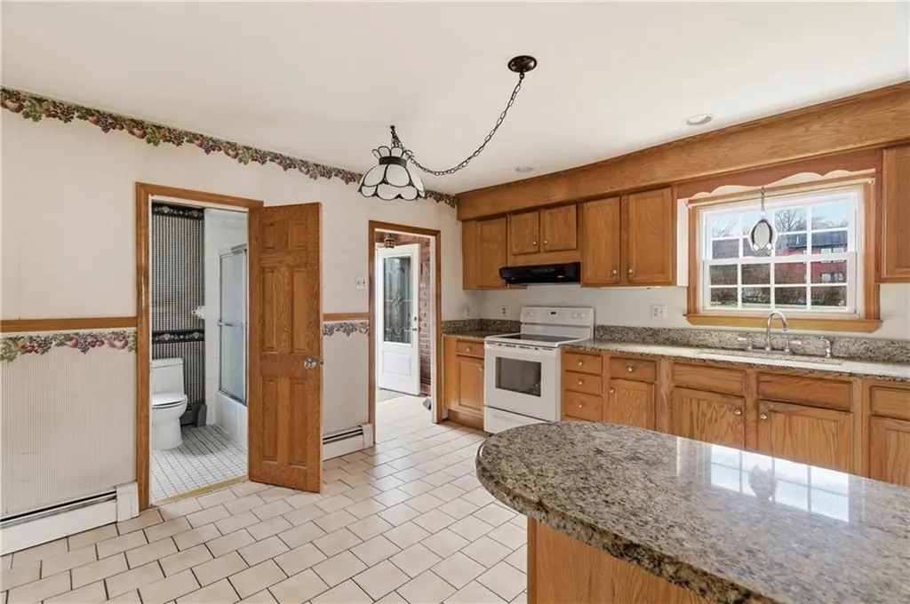 86 Mendon Road North Smithfield RI 02896