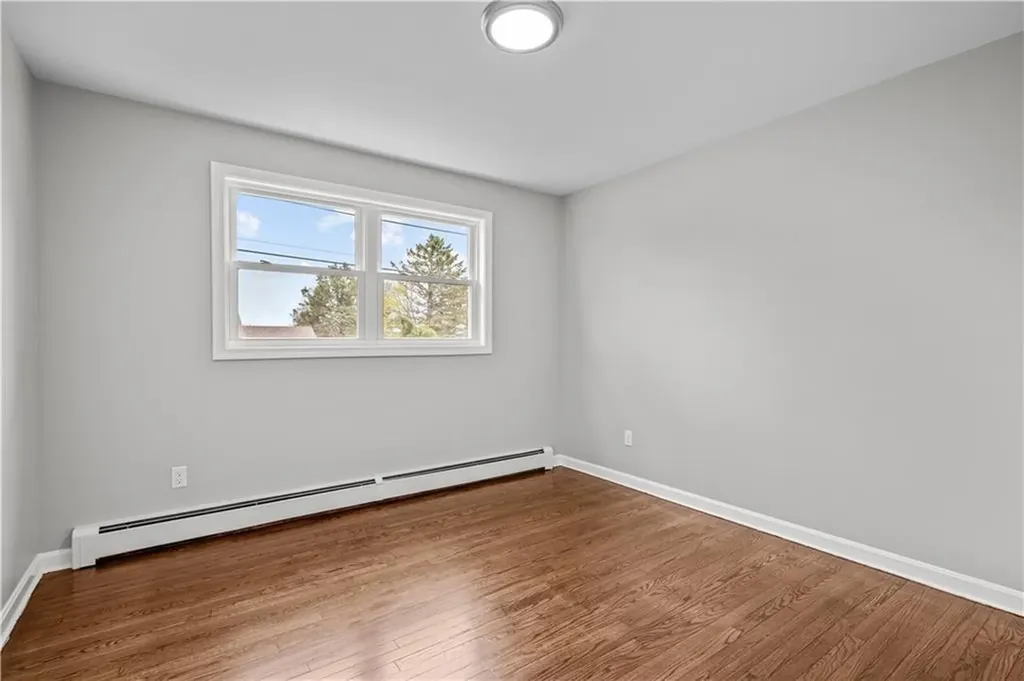 51 Arrowhead Lane Portsmouth RI 02871