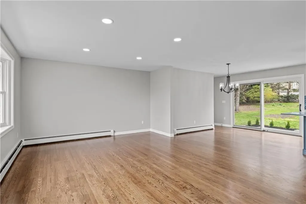 51 Arrowhead Lane Portsmouth RI 02871