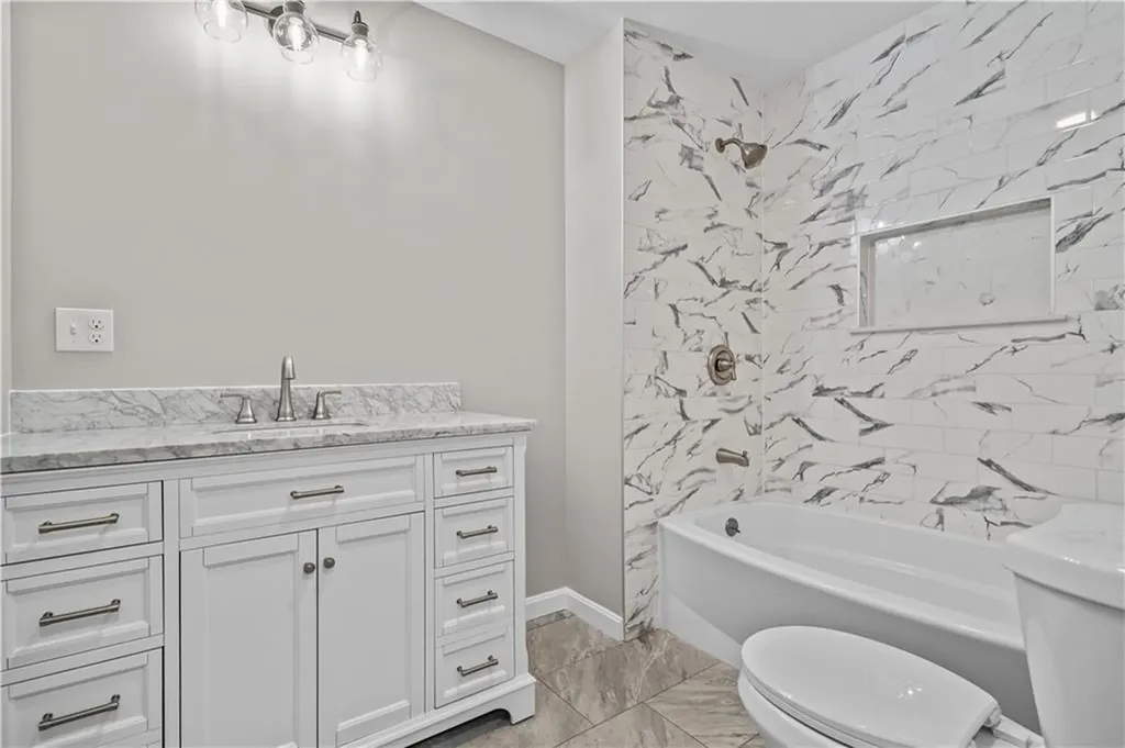 51 Arrowhead Lane Portsmouth RI 02871