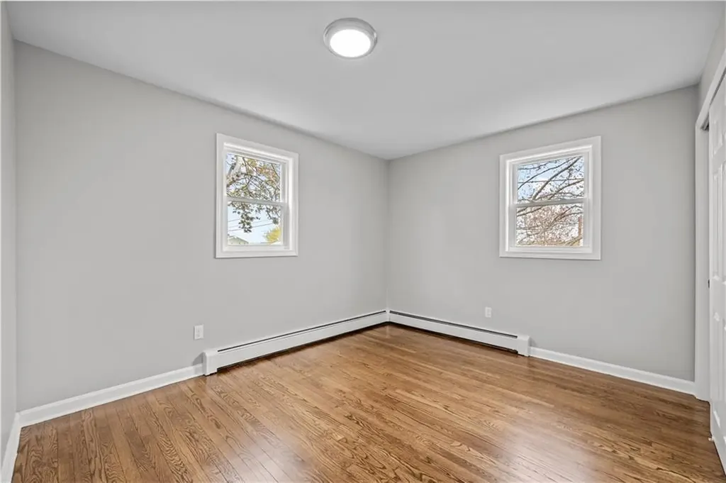51 Arrowhead Lane Portsmouth RI 02871