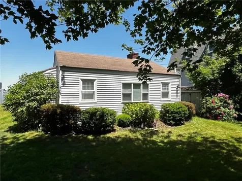 111 Charlotte Drive Warwick RI 02818