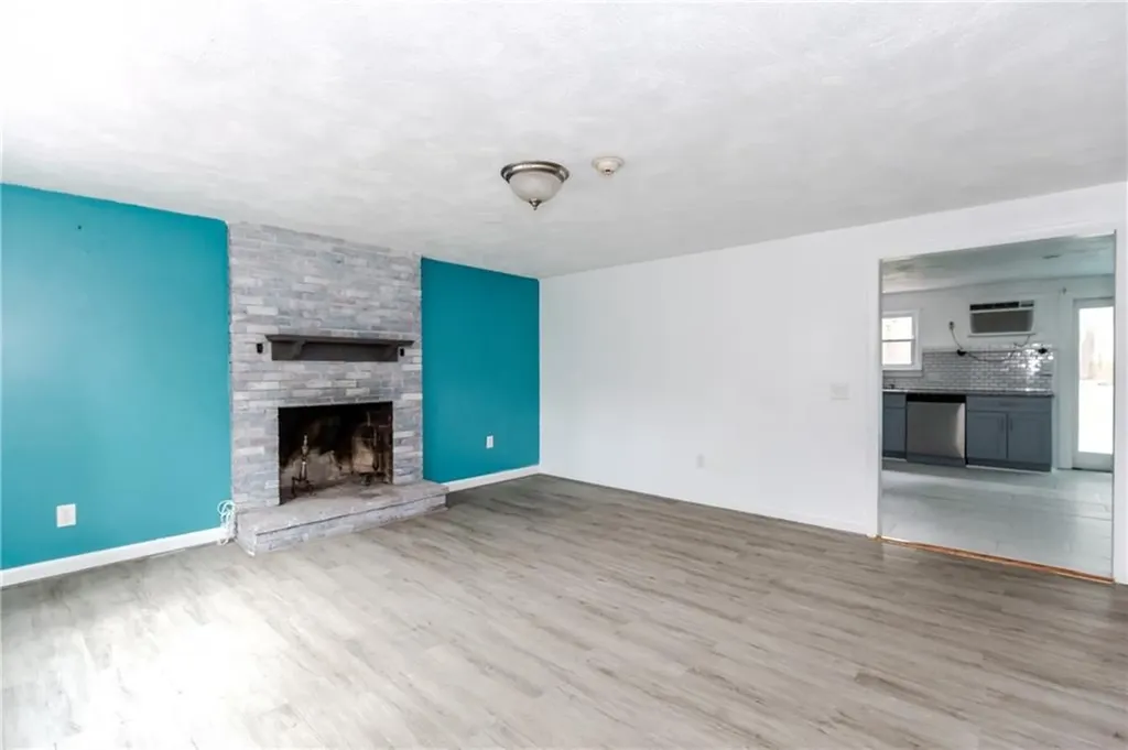 1150 Plainfield Pike Coventry RI 02827