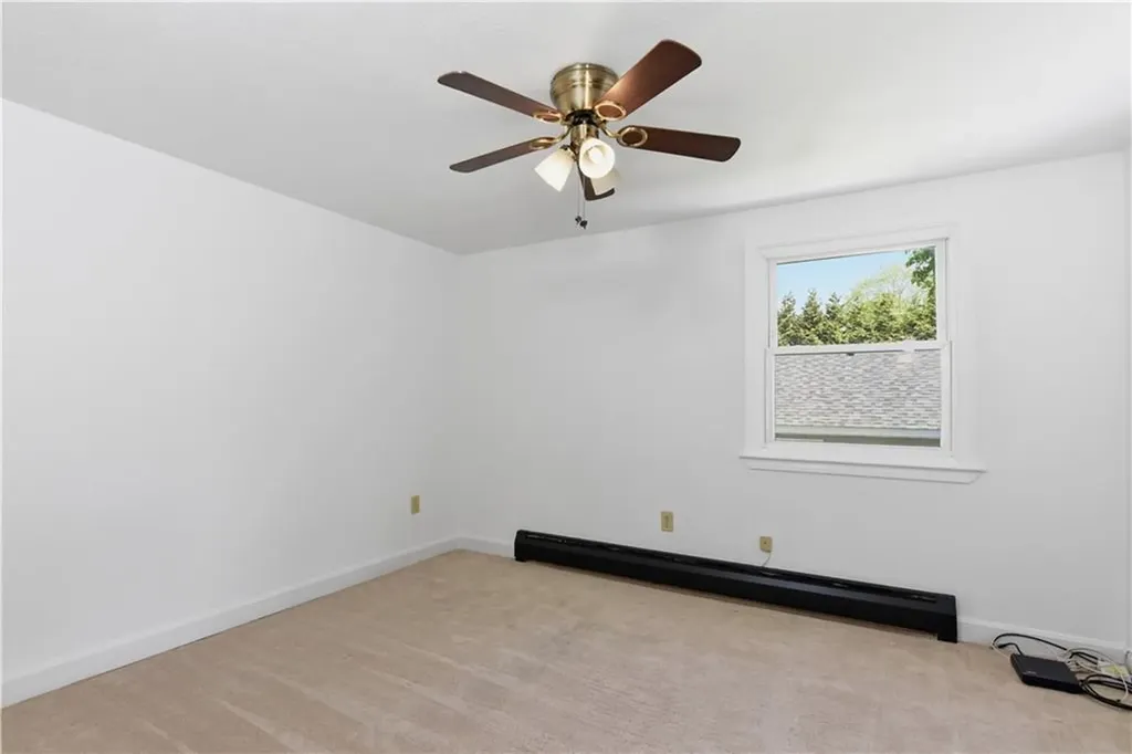 183 First Avenue East Greenwich RI 02818