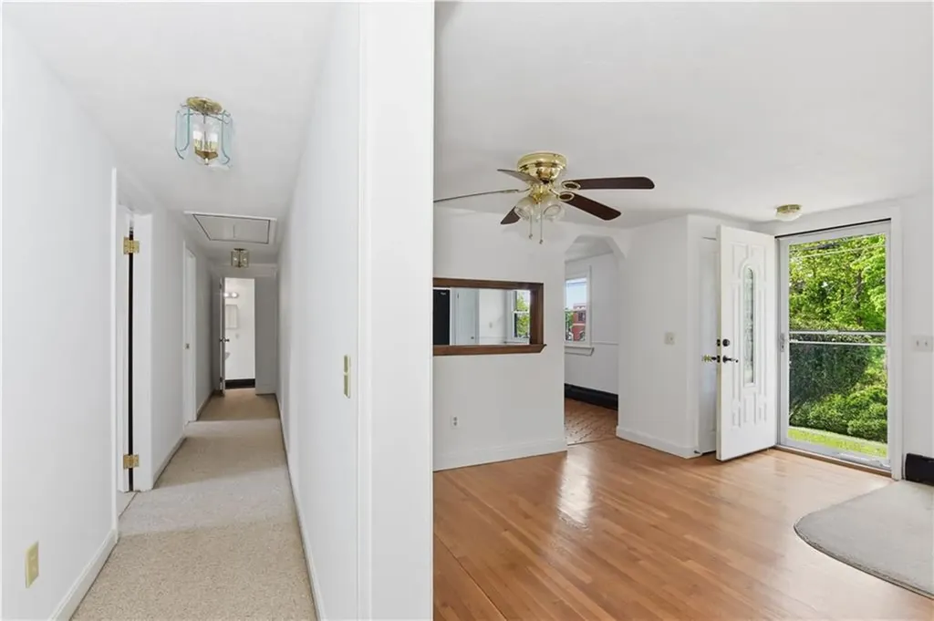 183 First Avenue East Greenwich RI 02818