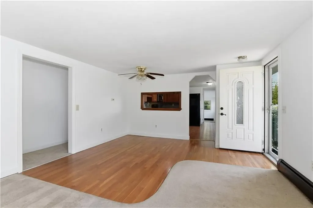 183 First Avenue East Greenwich RI 02818