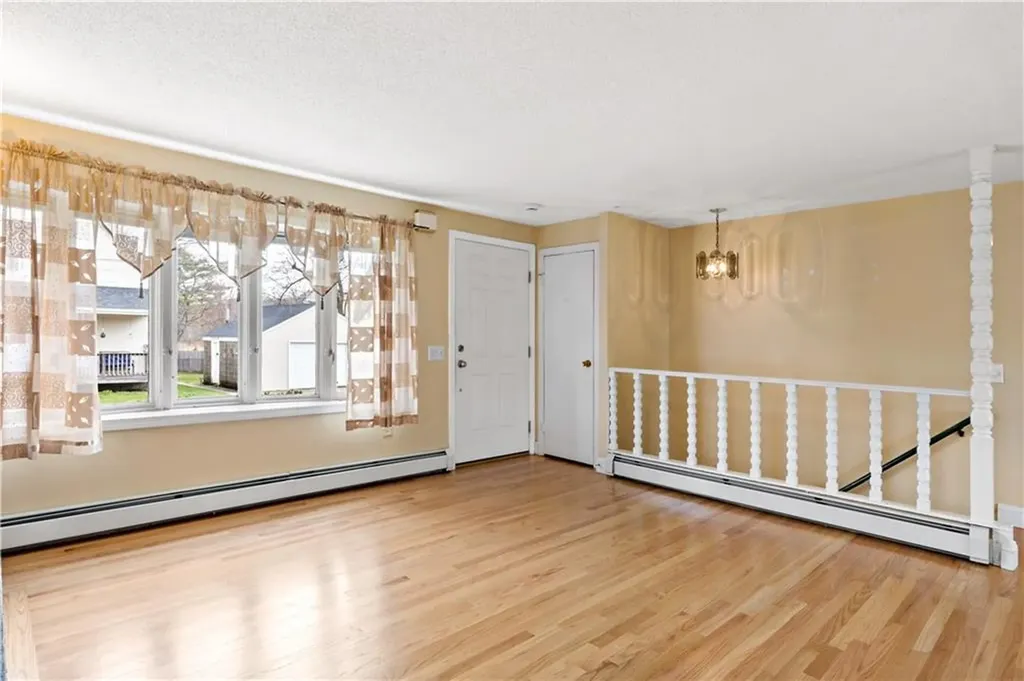 5 Luther Avenue East Providence RI 02914