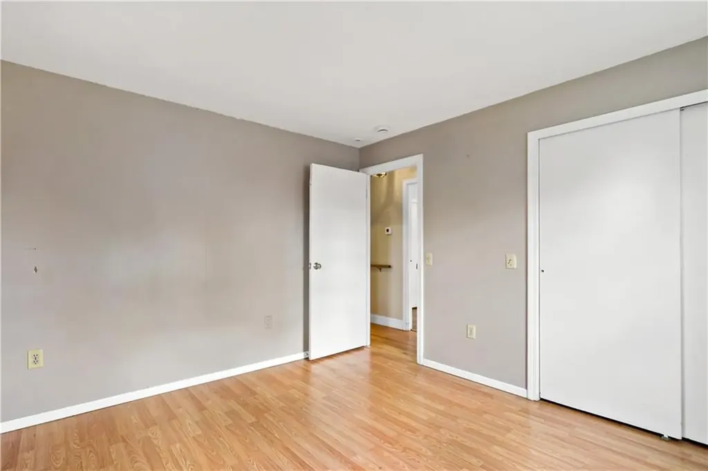 5 Luther Avenue East Providence RI 02914