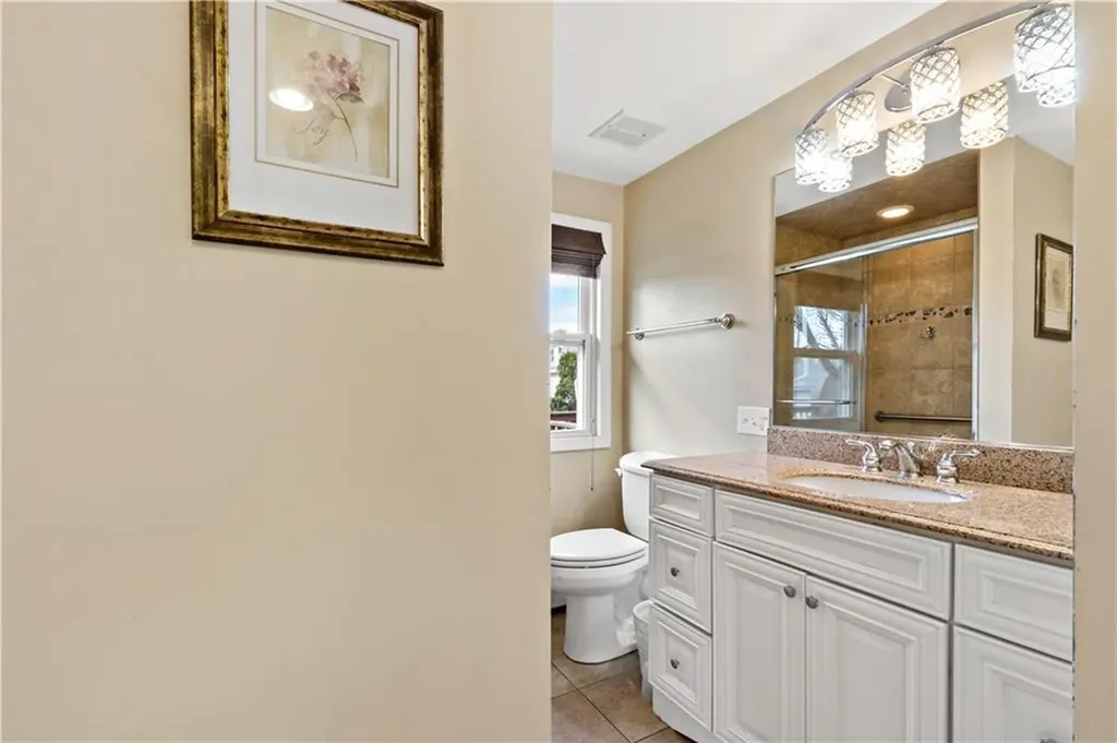 5 Luther Avenue East Providence RI 02914
