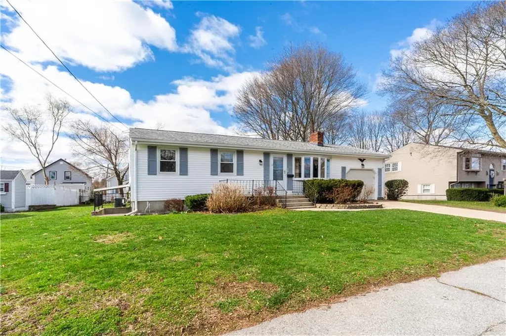 5 Luther Avenue East Providence RI 02914