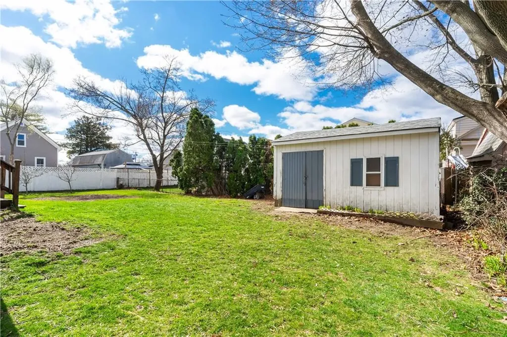5 Luther Avenue East Providence RI 02914