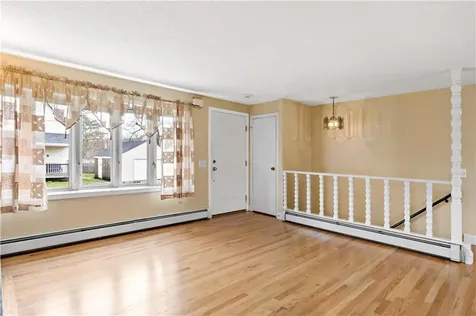 5 Luther Avenue East Providence RI 02914