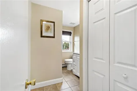 5 Luther Avenue East Providence RI 02914