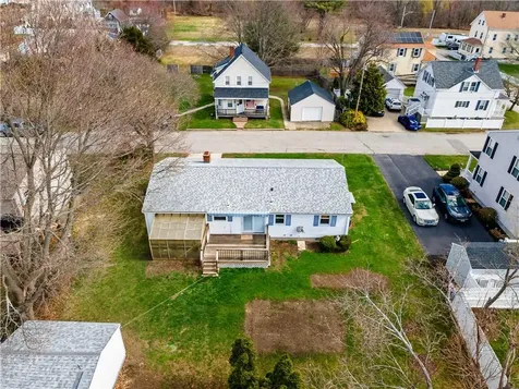 5 Luther Avenue East Providence RI 02914