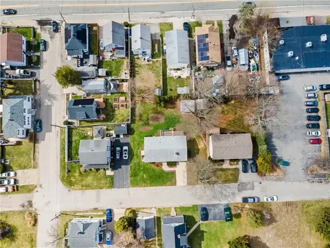 5 Luther Avenue East Providence RI 02914