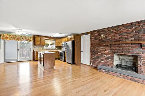 5 Luther Avenue East Providence RI 02914