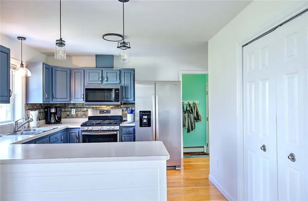 247 Randall Avenue Warwick RI 02889