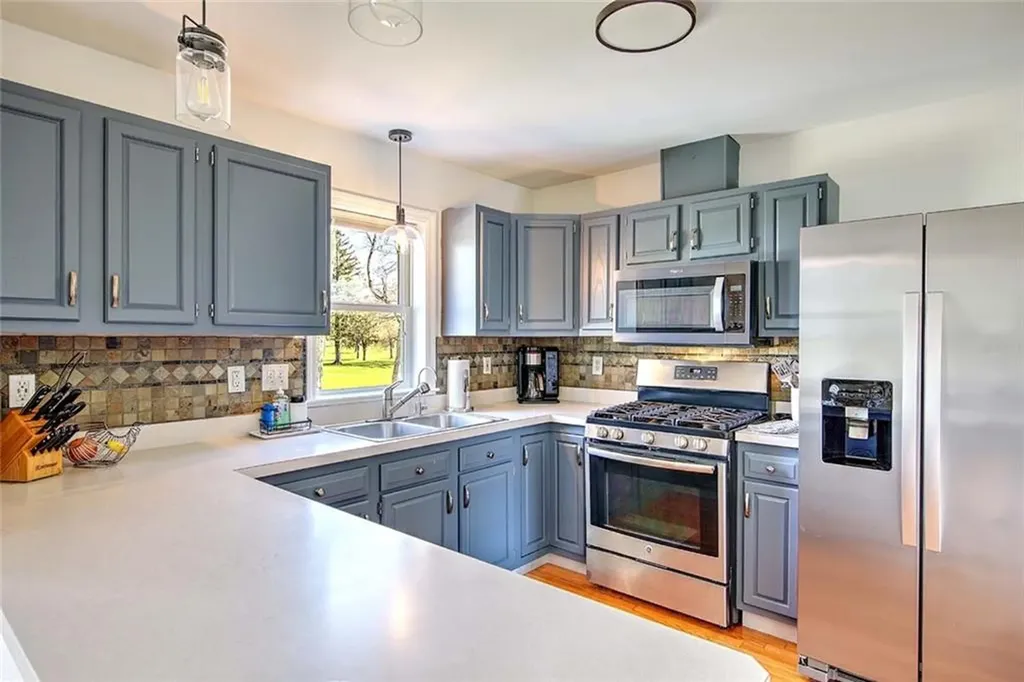 247 Randall Avenue Warwick RI 02889