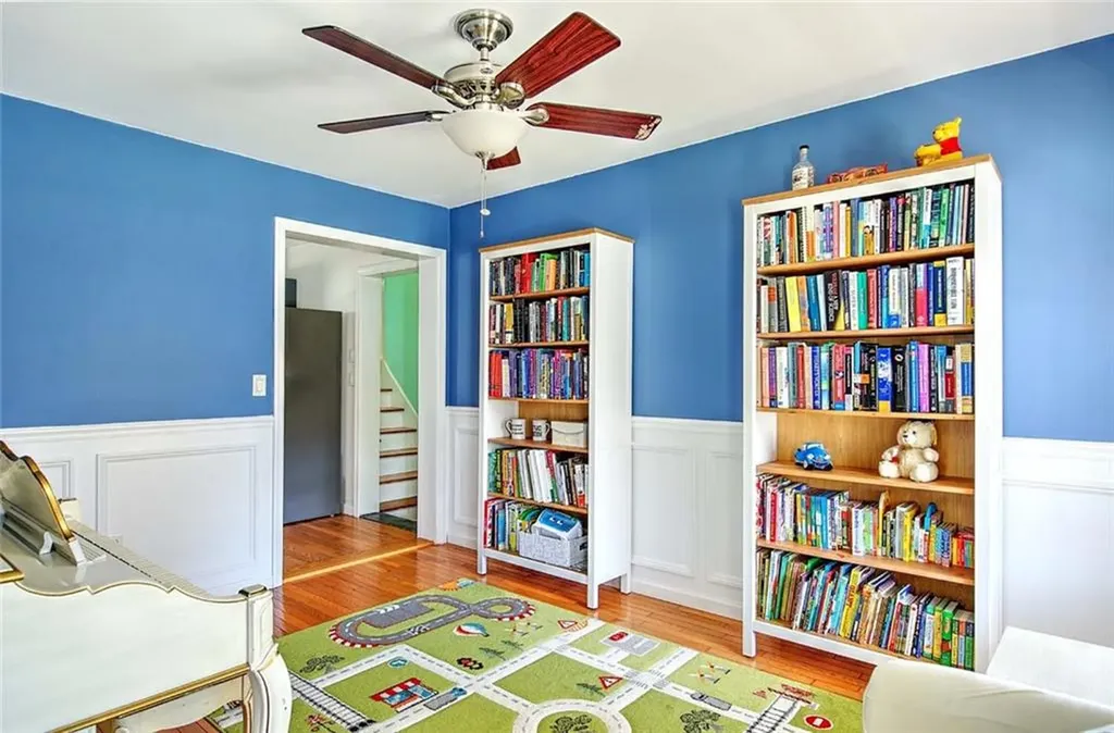 247 Randall Avenue Warwick RI 02889