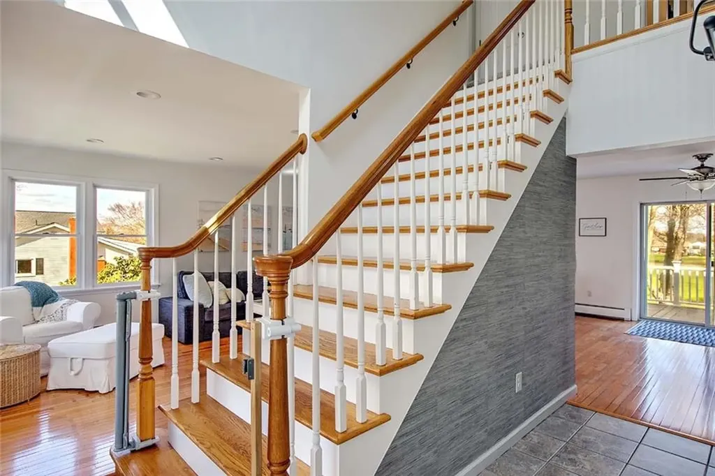 247 Randall Avenue Warwick RI 02889