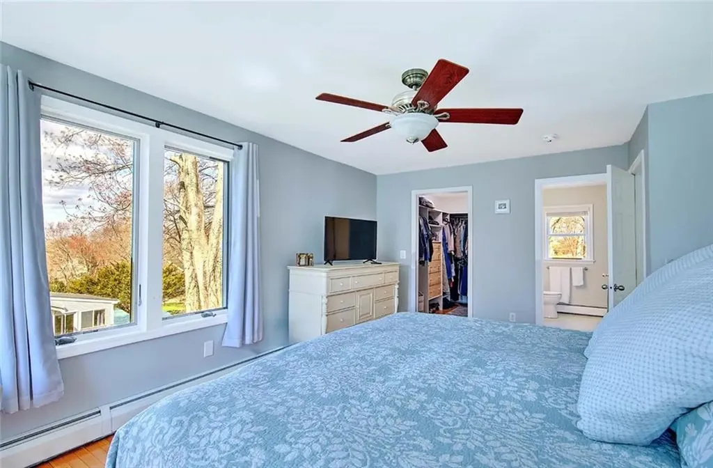 247 Randall Avenue Warwick RI 02889